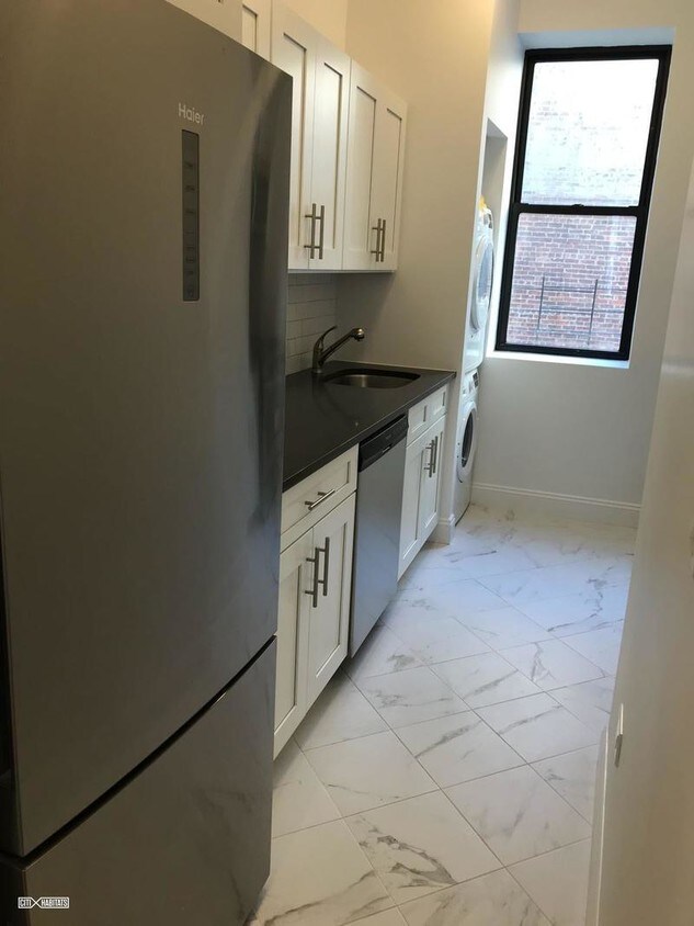 Foto principal - 395 Fort Washington Ave