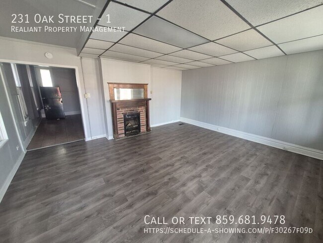 Building Photo - 231 Oak St