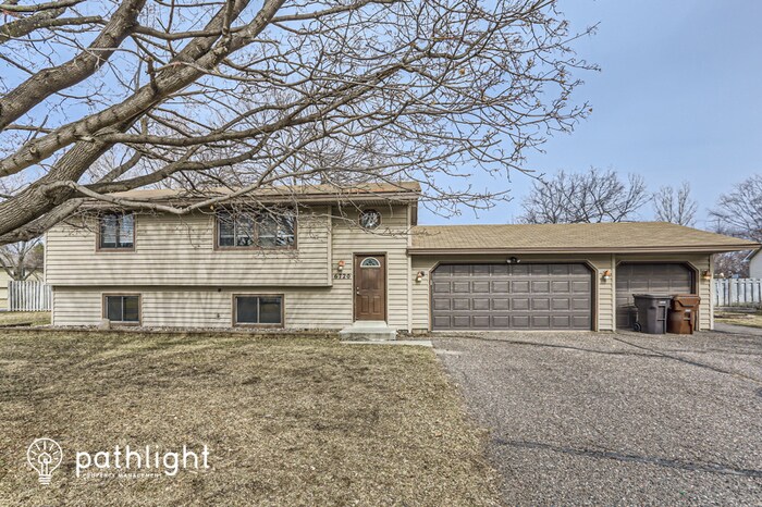Foto principal - 6720 115 1/2 Avenue N, Champlin, MN, 55316