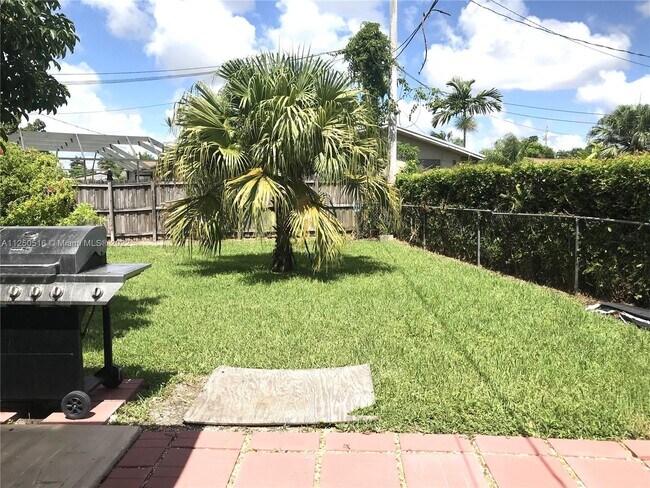 Foto del edificio - 16120 SW 105th Ave