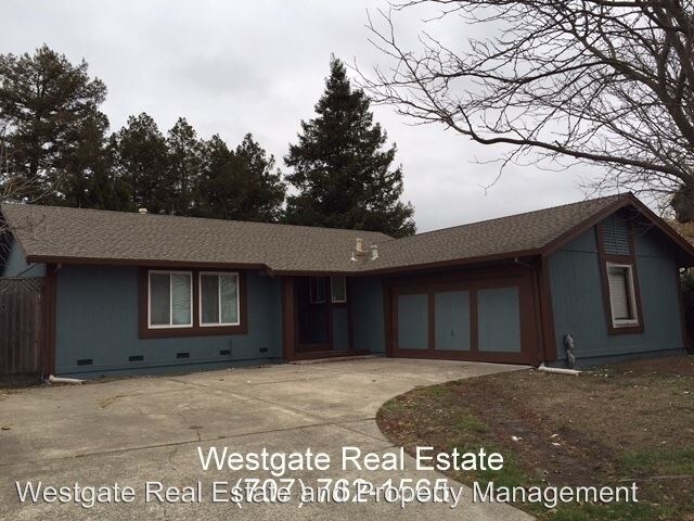 Foto principal - 3 br, 2 bath House - 1069 Ely Boulevard South