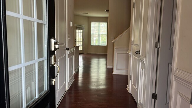 Foto del edificio - 702 Treviso Ln