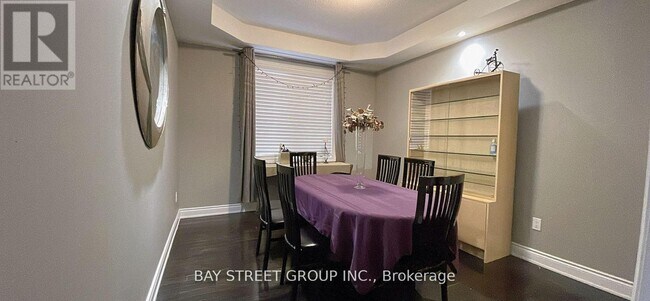 Photo du bâtiment - 279 John Davis Gate