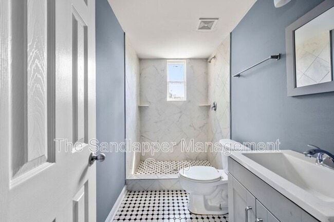 Foto del edificio - 2169 Eleanor Dr