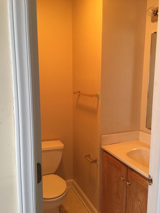 Building Photo - 372