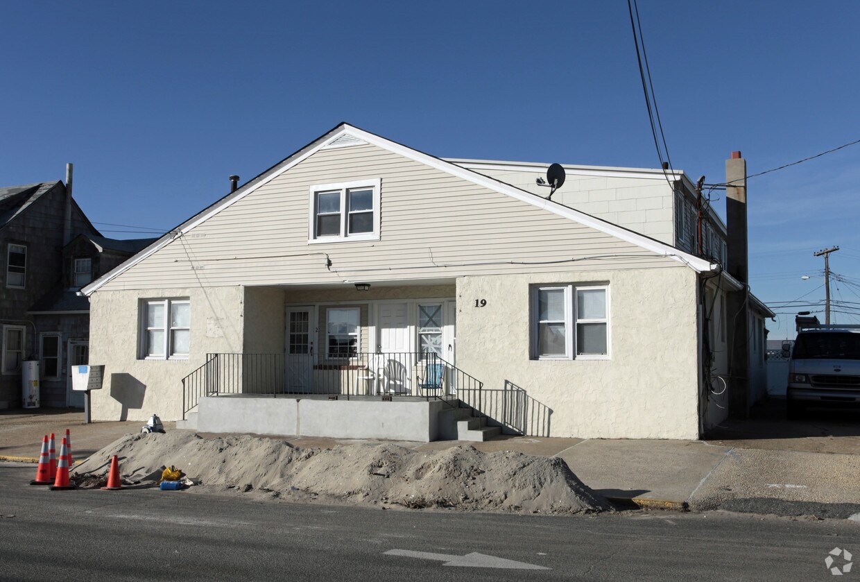 Building Photo - 19 Ocean Ave