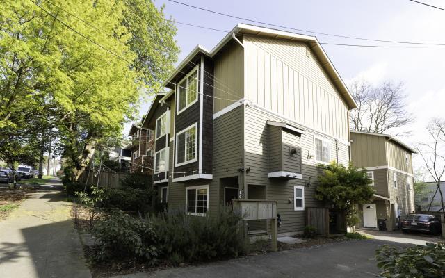 Primary Photo - 2 bedroom in Seattle WA 98144