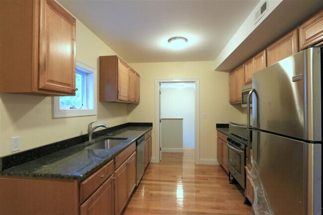 Foto del edificio - 29 Elmwood St