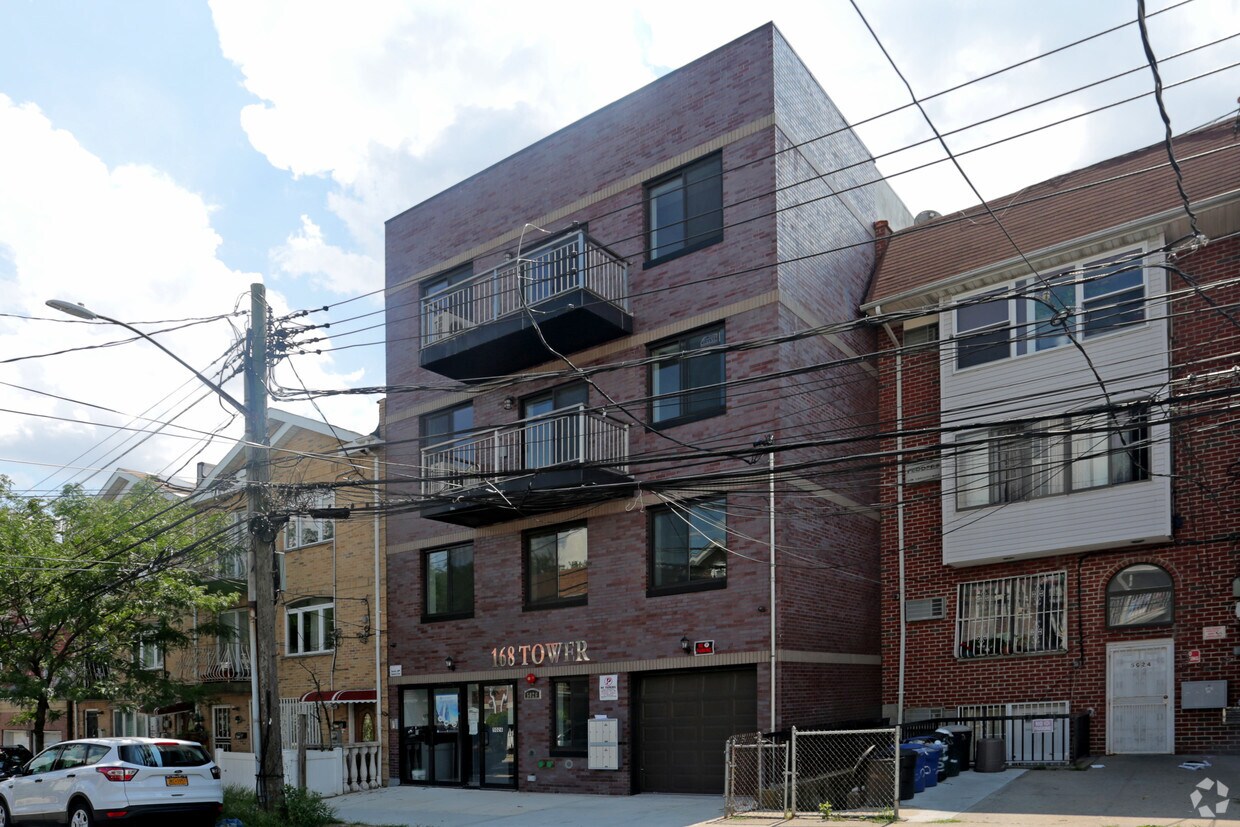 Primary Photo - 5026 101st St