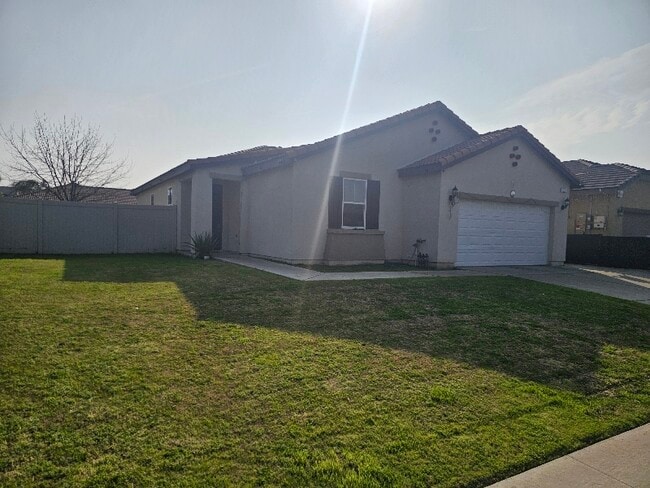 Building Photo - 1221 Chula Vista Ave