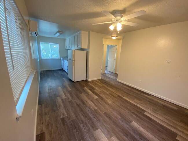 Interior Photo - Great Location, Check These Out!