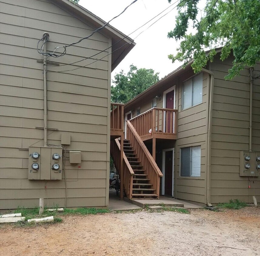 Foto principal - College Station - 1 bedroom /1 bath condo ...