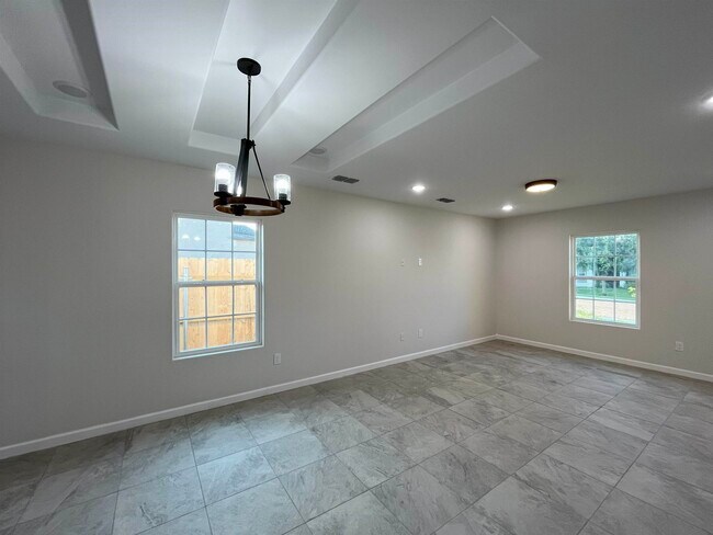 Building Photo - 5523 Conroe St