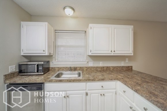 Building Photo - NOW AVAILABLE! 1712 Antibes Cir, Gulf Bree...