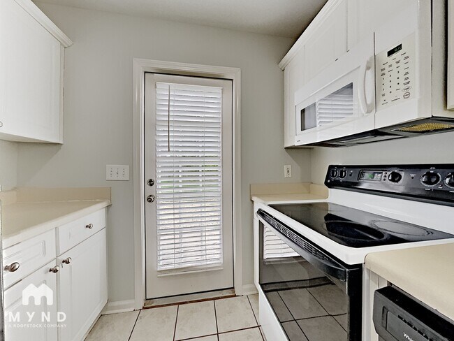 Foto del edificio - 378 Walker Way