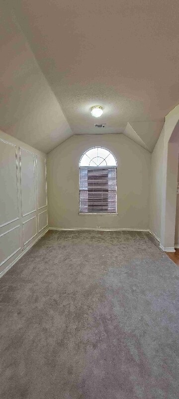 Foto del edificio - 9407 Vista Cir