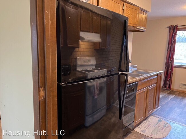 Building Photo - 3 br, 1 bath House - 2049 103rd Ave NW