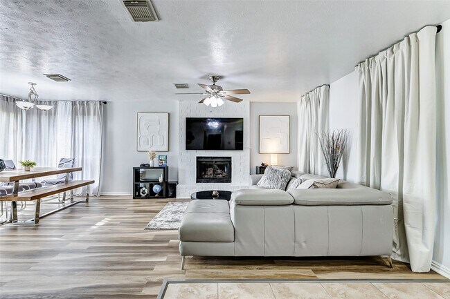 Foto del edificio - 92 N Deerfoot Cir