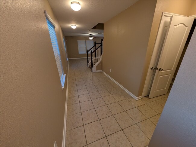 Building Photo - 18920 Sunrise Rnch Ct