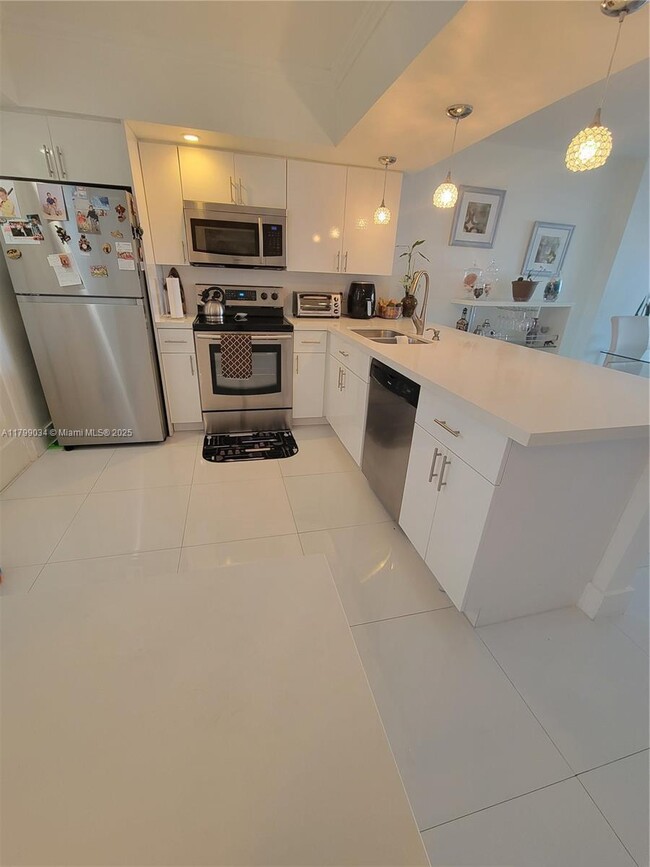 Foto del edificio - 3703 NE 166th St