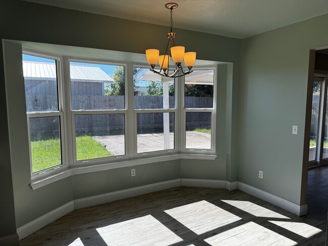 Foto del edificio - Single Family Home