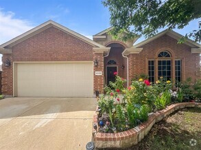 Building Photo - 4500 Fern Valley Dr