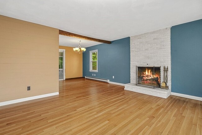 Building Photo - 72 Westfield Dr