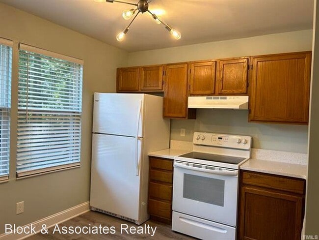 Building Photo - 2 br, 2.5 bath House - 403 Kilmarnock Court