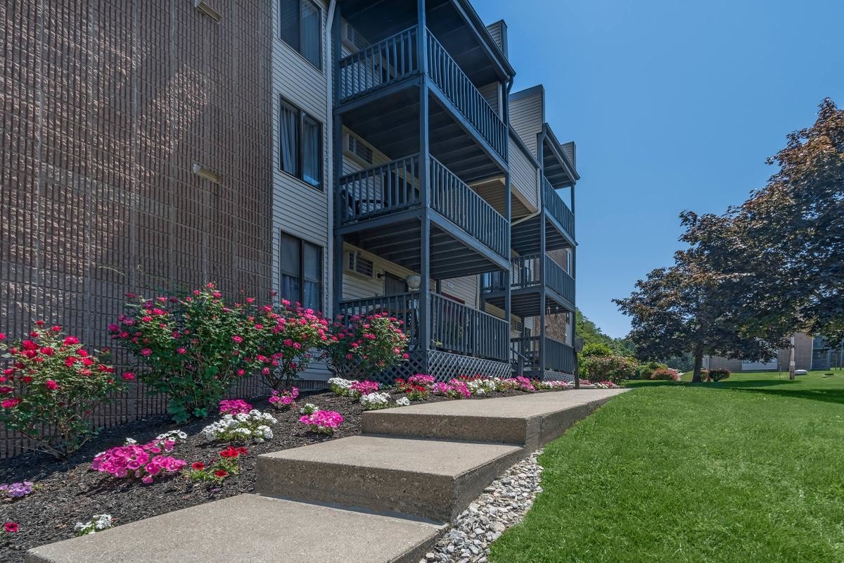 Nutmeg Woods Apartments New London, CT