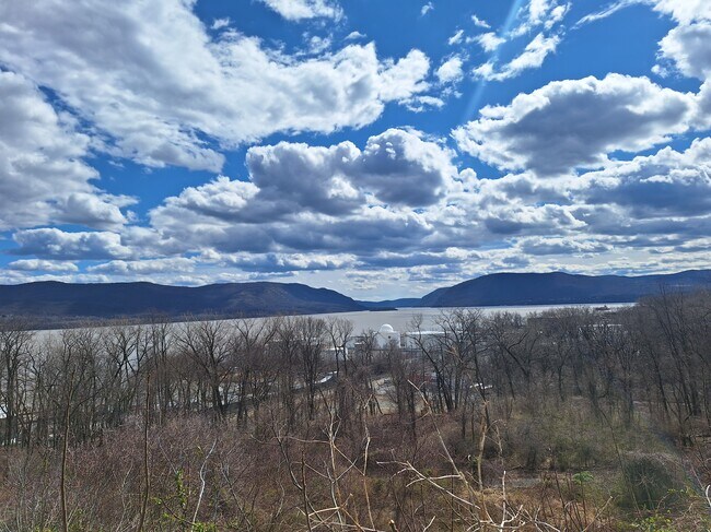 An actual sky picture taken from the 3rd floor apt - 33 Bay View Ter