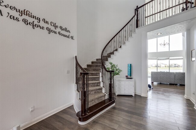 Foto del edificio - 8 Cypress Point Ct