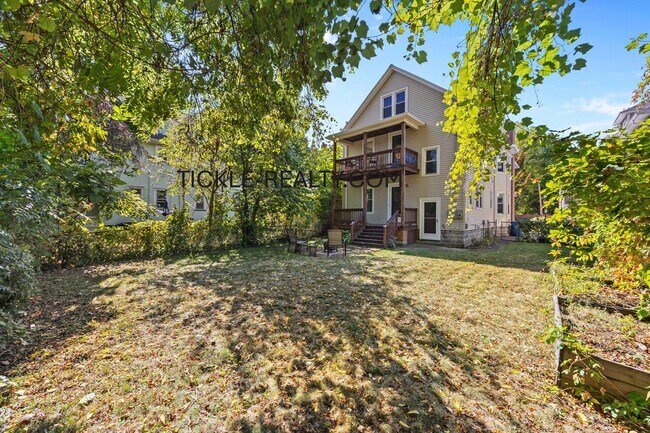 Foto del edificio - 15-17 Roosevelt St