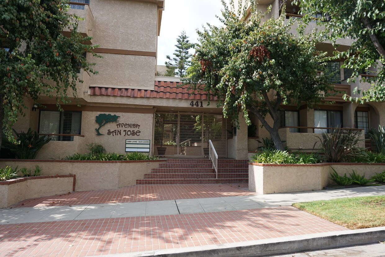 441 E San Jose Ave, Burbank, CA 91501 Condo for Rent in Burbank, CA