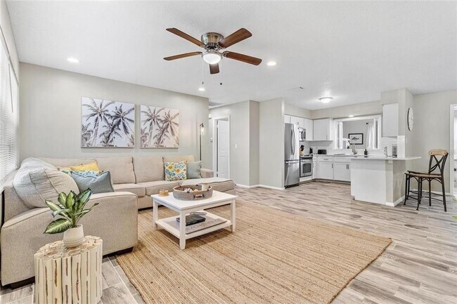 Foto del edificio - 4904 19th Ave W