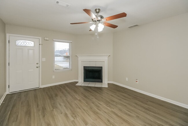 Building Photo - 11138 Silver Aspen Ct