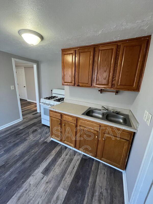 Photo - 1528 Alma Ave Apartment