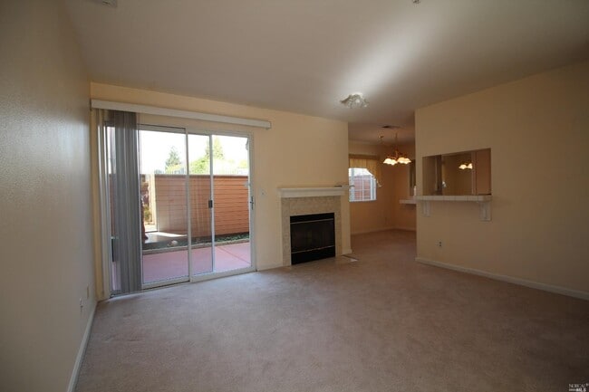 Building Photo - 124 Southbridge Ln