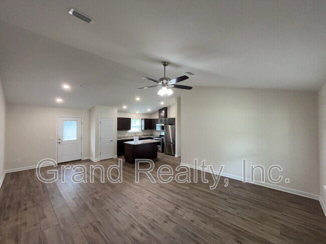 Foto del edificio - 4004 Roxies Ln