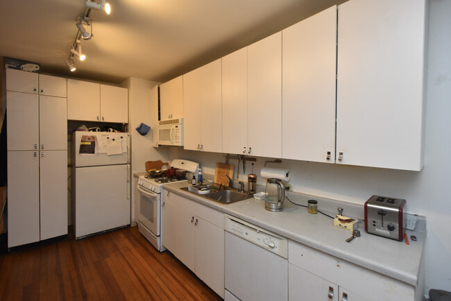 Foto del edificio - 322 W Evergreen Ave