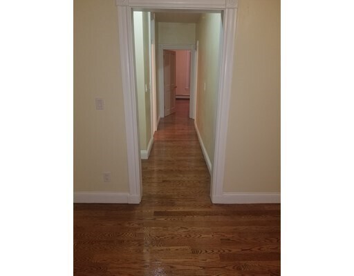 Foto del edificio - 41 Aspinwall Rd