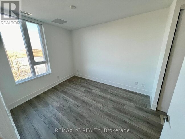 Building Photo - 3100 Keele St