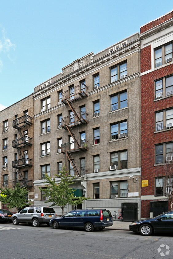 Primary Photo - 72-74 Vermilyea Ave