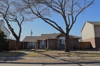 Building Photo - 4605 Horizon Dr