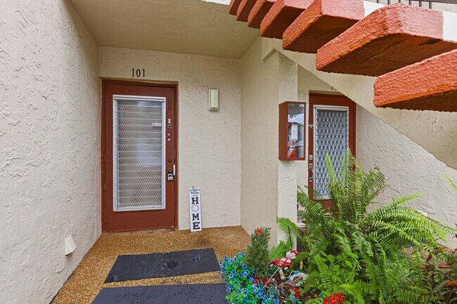 Building Photo - 14 Willowbrook Ln