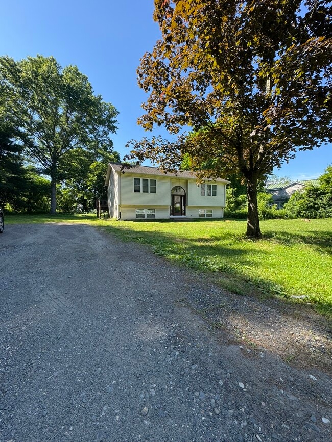 Building Photo - 159 Amherst Rd