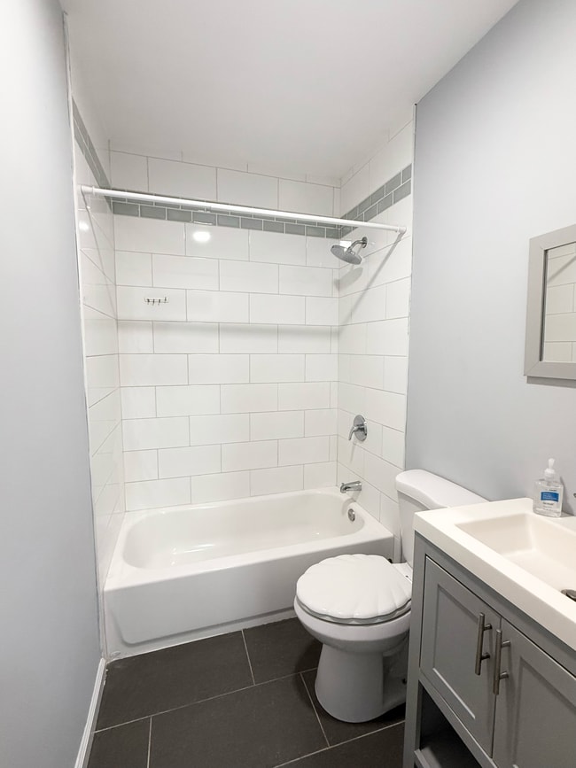 Building Photo - 110 Montgomery St