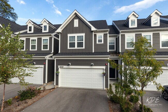 Foto del edificio - 2110 Weatherbee Ln