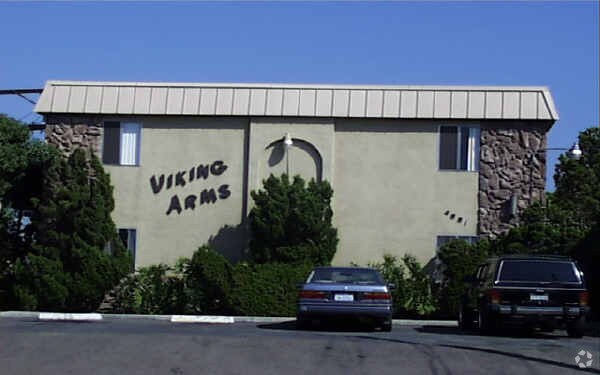 Building Photo - Viking Arms