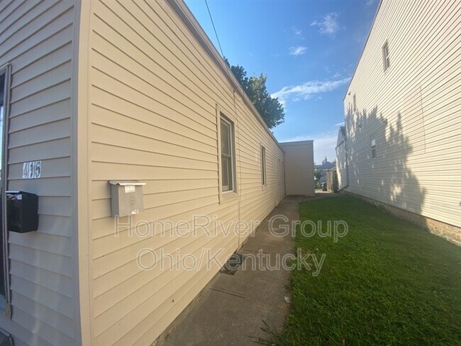 Foto del edificio - 415 Thornton St