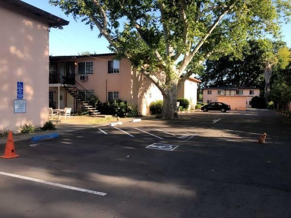 Photo - 1015 Arcade Blvd Apartments